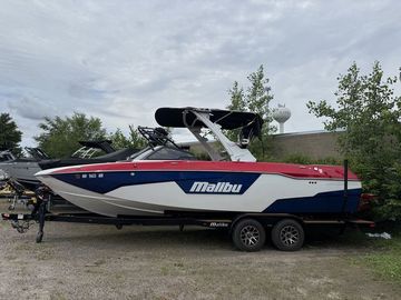 2021 Malibu Wakesetter 25 LSV
