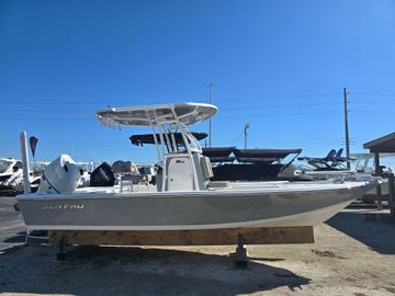 2025 Sea Pro 230 DLX