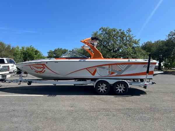 lichten Tulpen golf Waterski en wakeboard boten te koop - boats.com