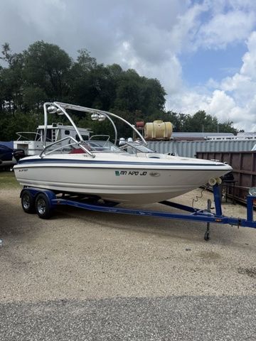 2001 Larson Sei 210