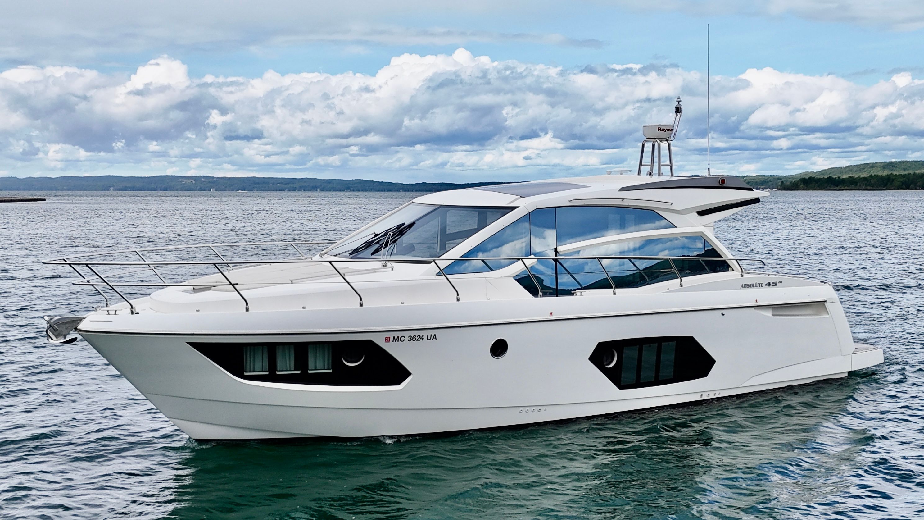 2016 Absolute Sport Yacht