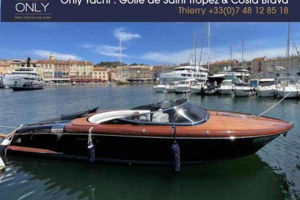 Riva 33 Aquariva MOTOR YACHT RIVA 33 AQUARIVA