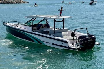 2022 Axopar 37 Sun Top