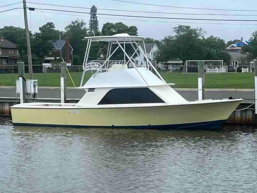 1982 Blackfin 32 Flybridge