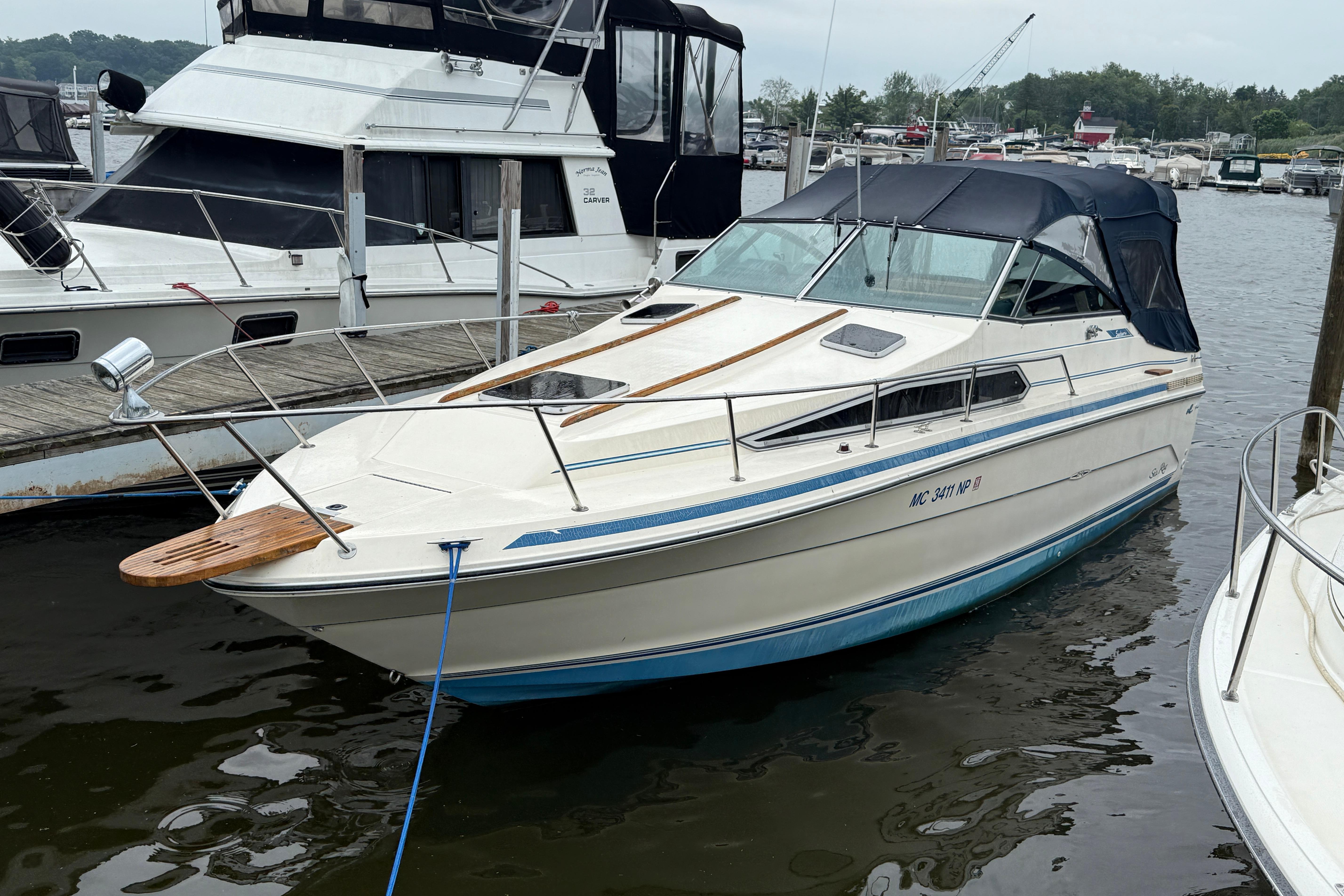 1988 Sea Ray 268 Sundancer