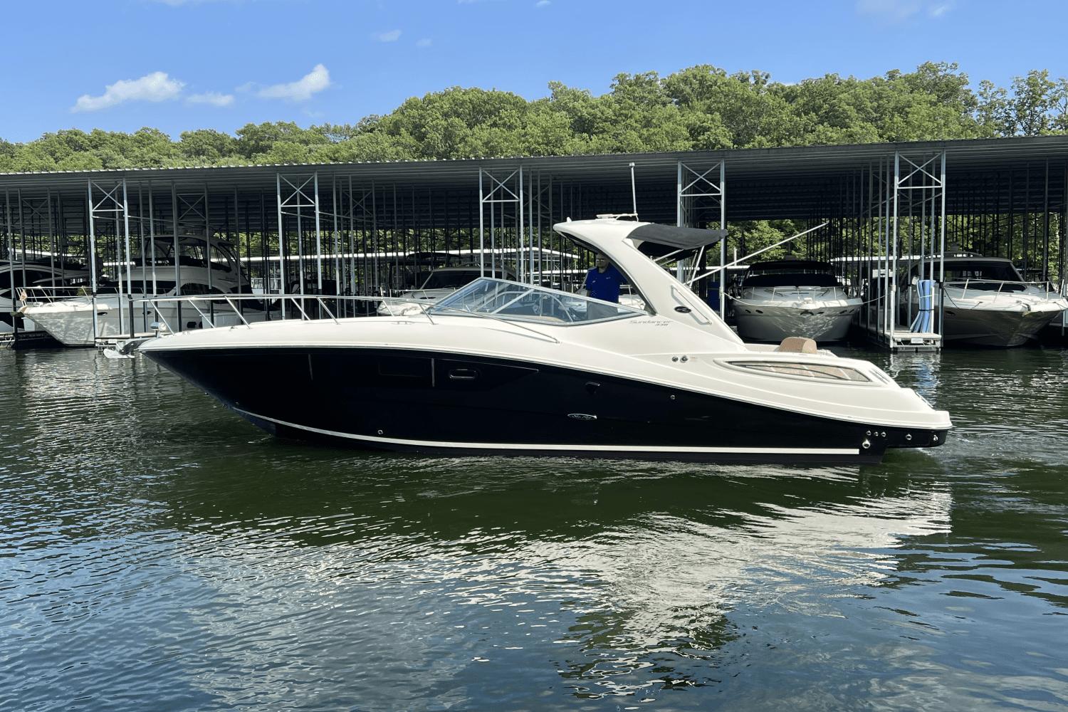 2016 Sea Ray 330 Sundancer