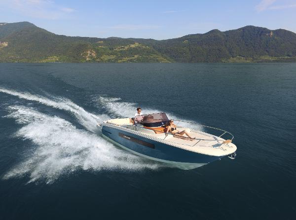 2025 Invictus CX 280 i