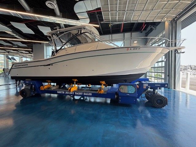 2014 Grady-White Express 330