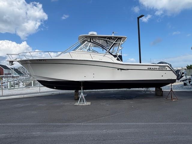 2014 Grady-White Express 330