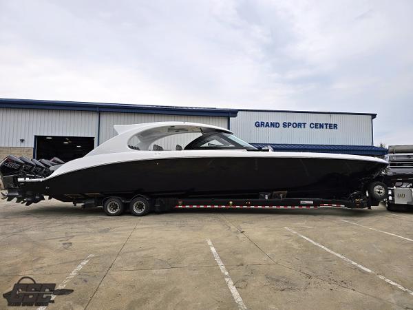 2023 Mystic Powerboats M5200
