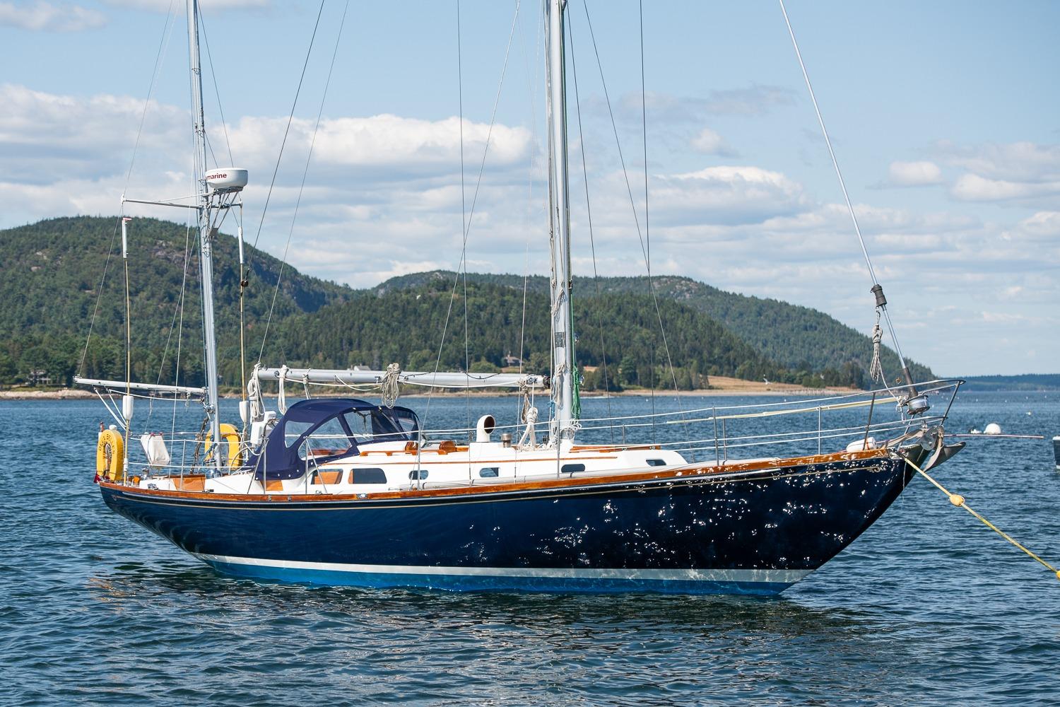 1971 Hinckley Bermuda 40 Custom Yawl