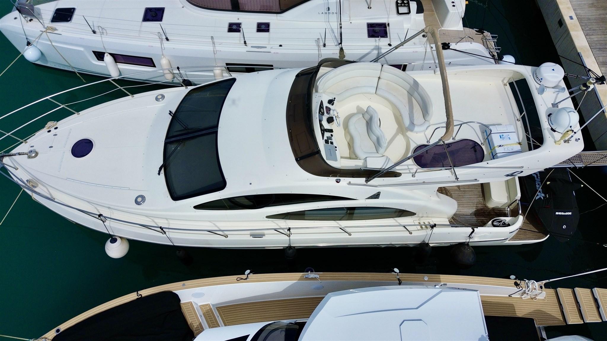 Azimut 42 Fly DJI_0406 2.JPG