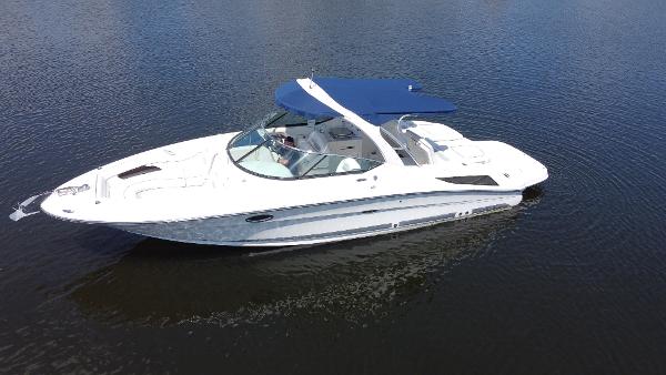 2009 Sea Ray 300 SLX