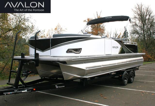 2025 Avalon LSZ 2385 Versatile Rear Bench