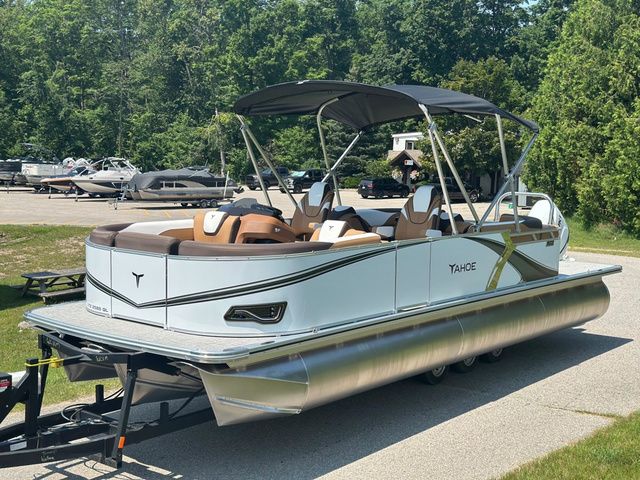2025 Tahoe 2385 QL LTZ