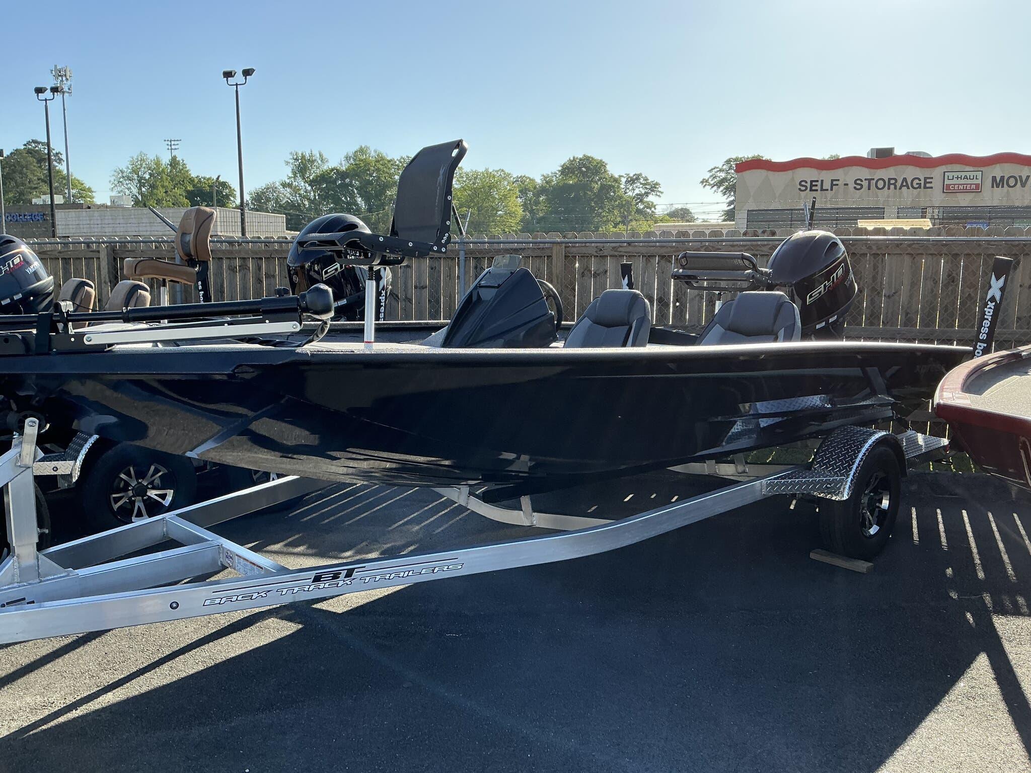 Xpress Hyper-Lift Series H18 CRAPPIE MODEL