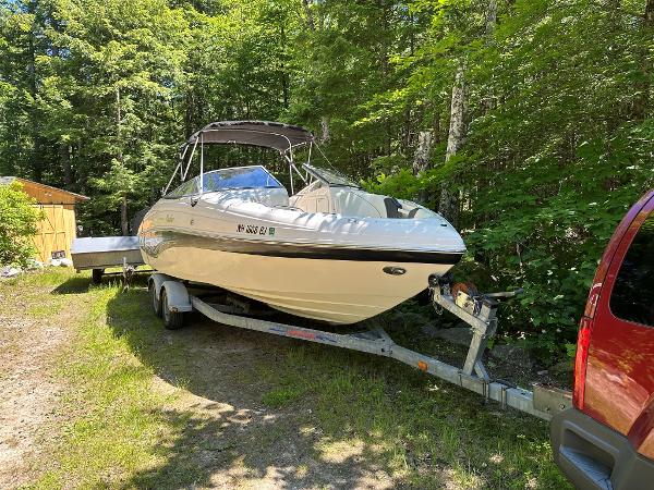 2004 Rinker 232 Captiva