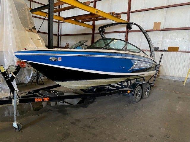 2016 Regal 2100 Surf