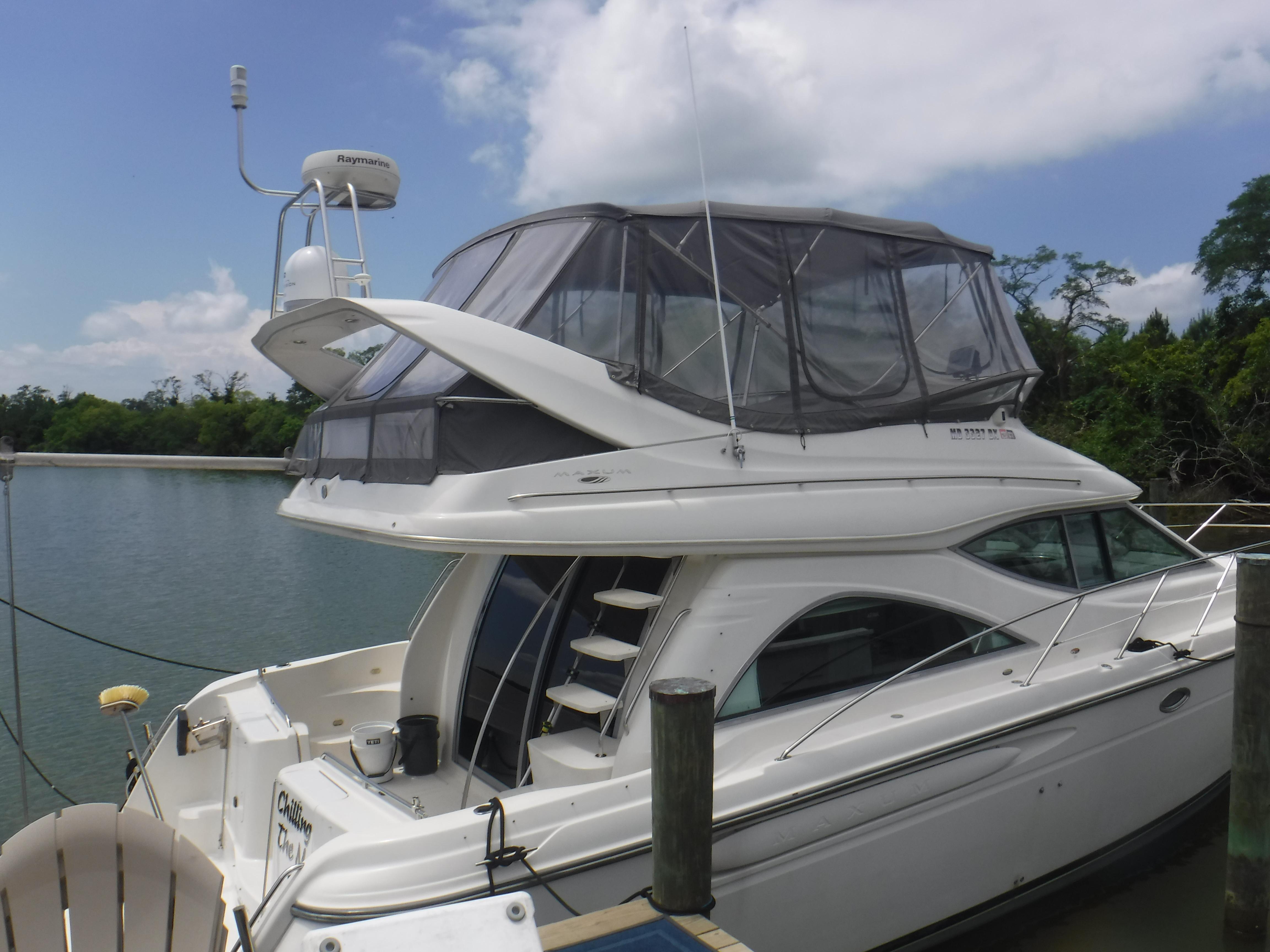 2001 Maxum 46 Flybridge