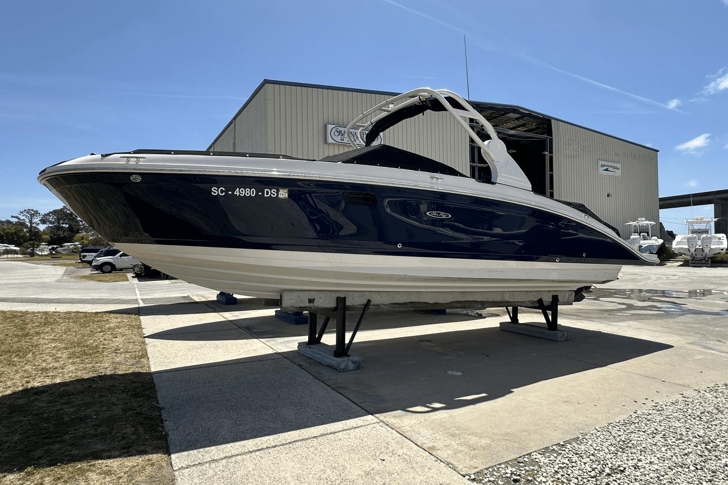 2020 Sea Ray SDX 270