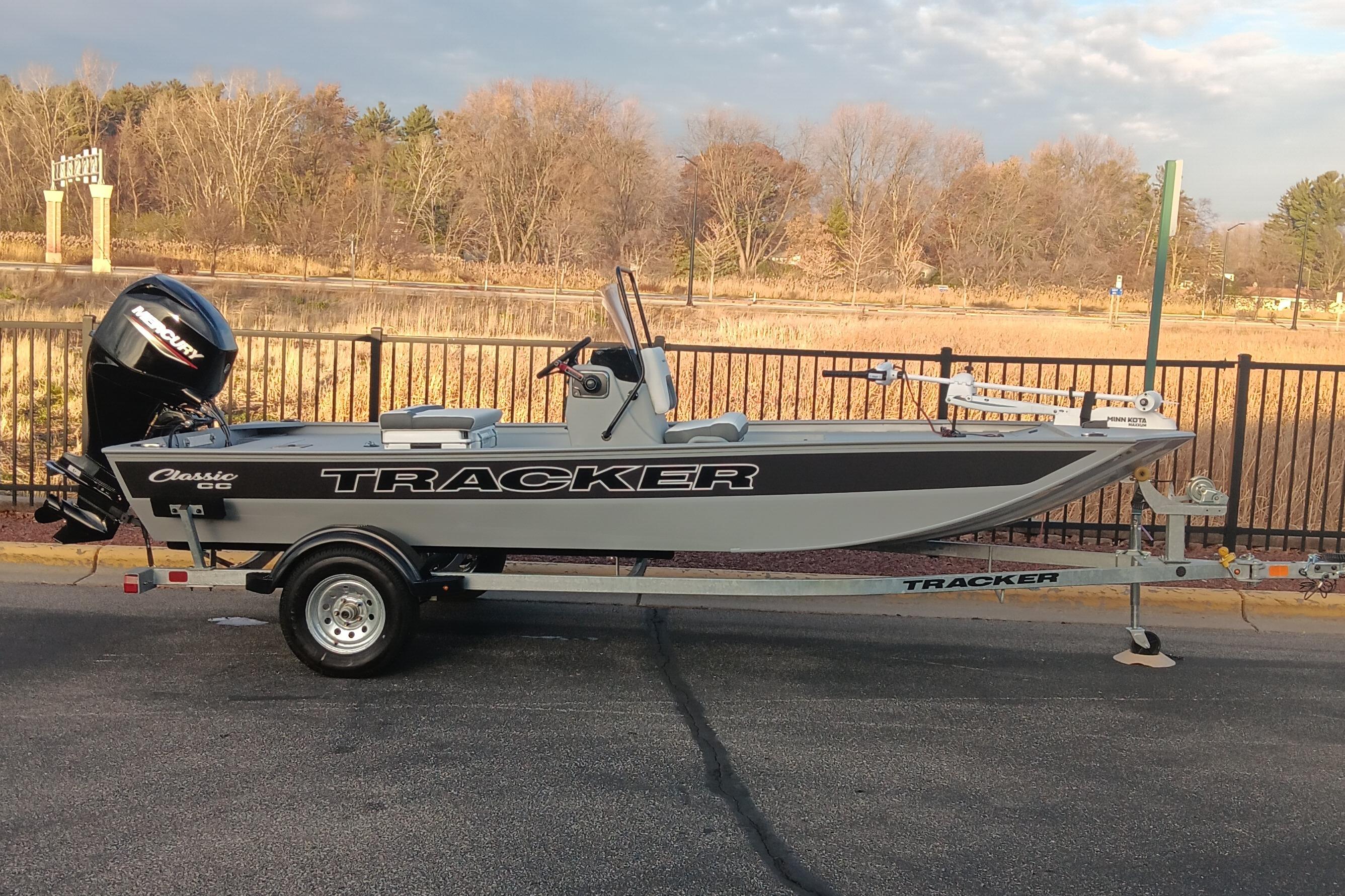 2026 Tracker Bass Tracker Classic CC