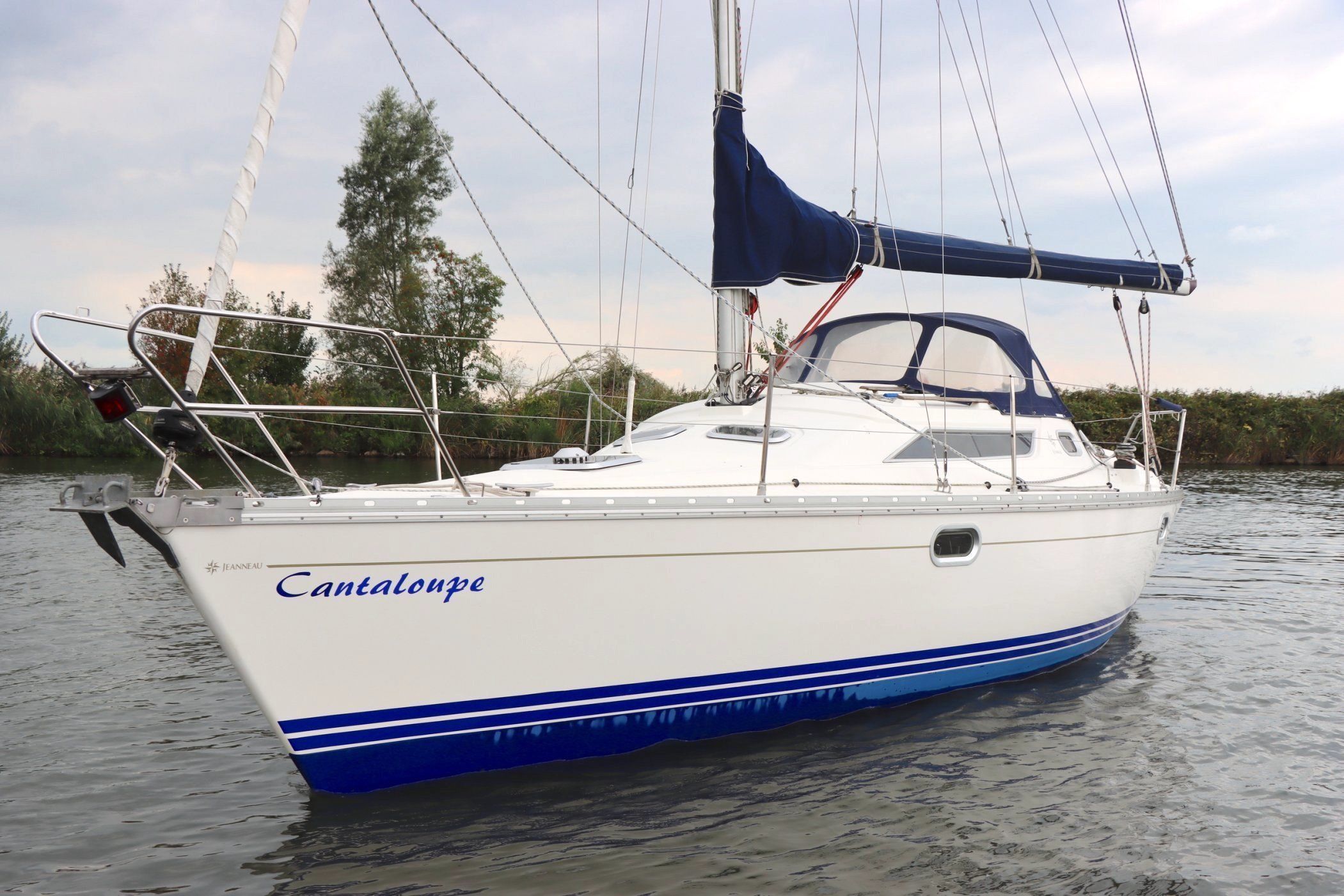1994 Jeanneau 30 Sun Odyssey