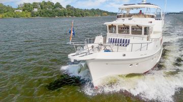 2010 Selene 53