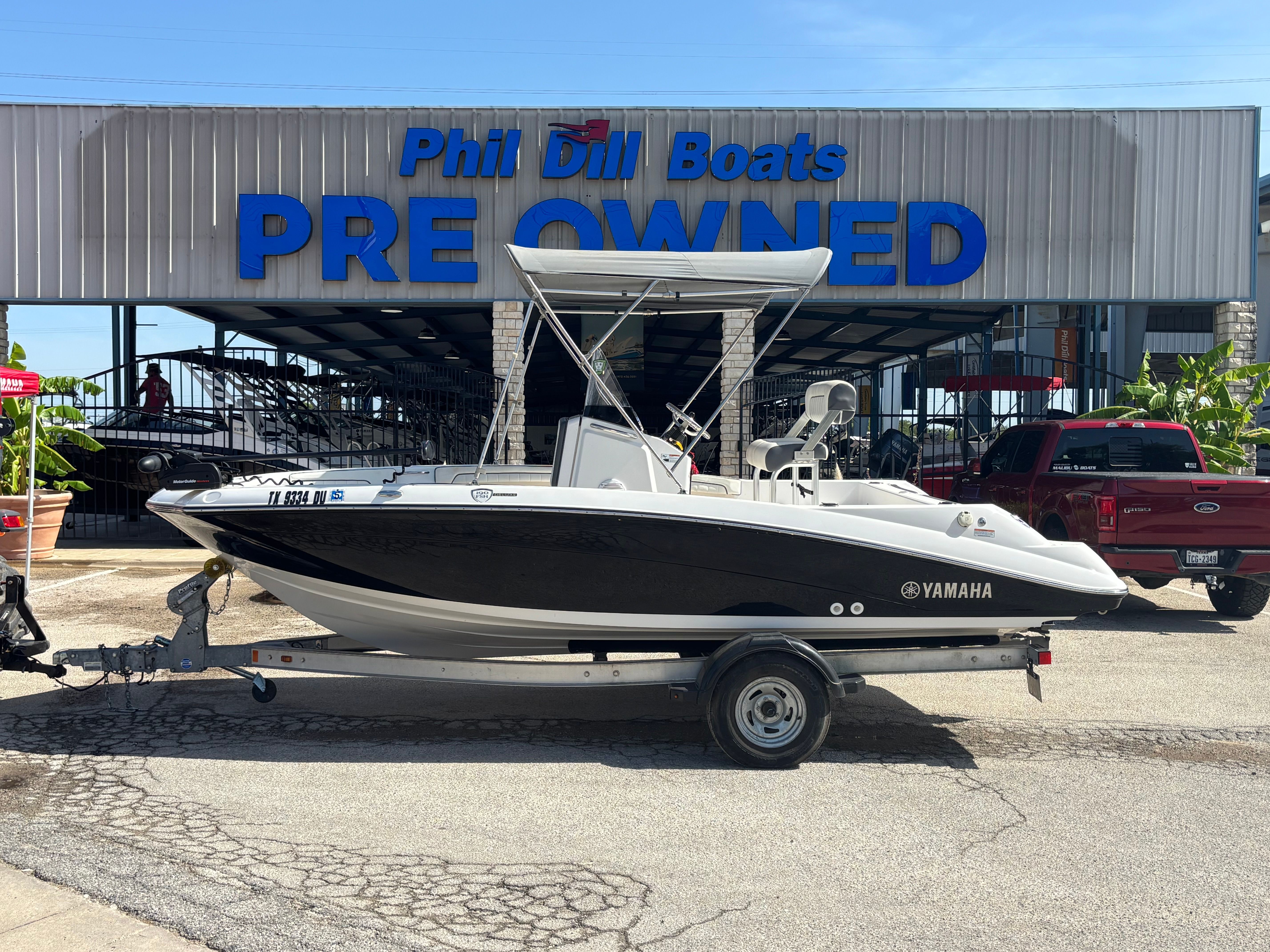 2017 Yamaha Boats 190 FSH Deluxe