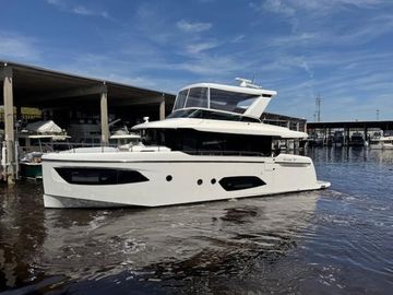 2020 Absolute NAVETTA 52