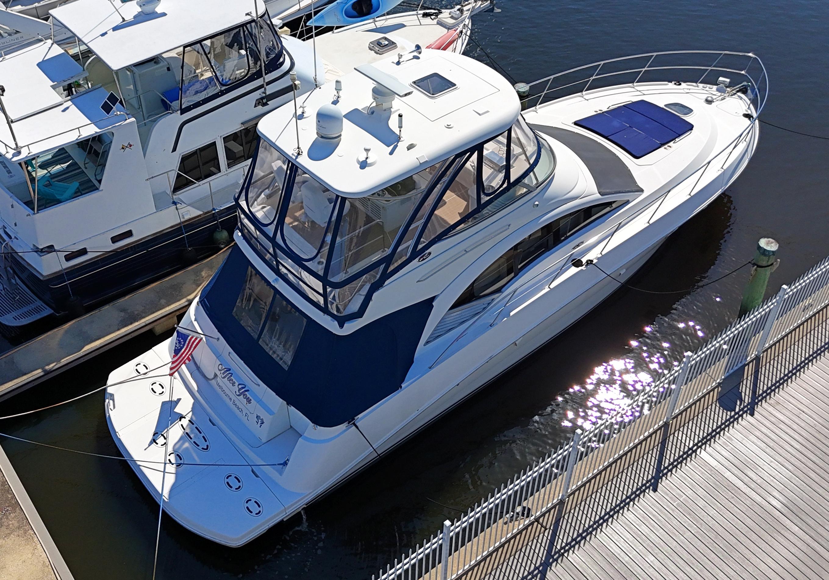 Sea Ray 47 Sedan Bridge