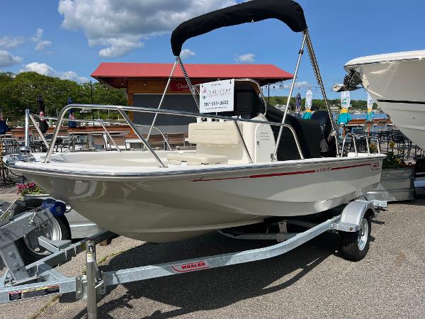2024 Boston Whaler 150 Montauk