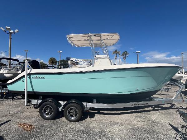 2022 Cobia 237 Center Console