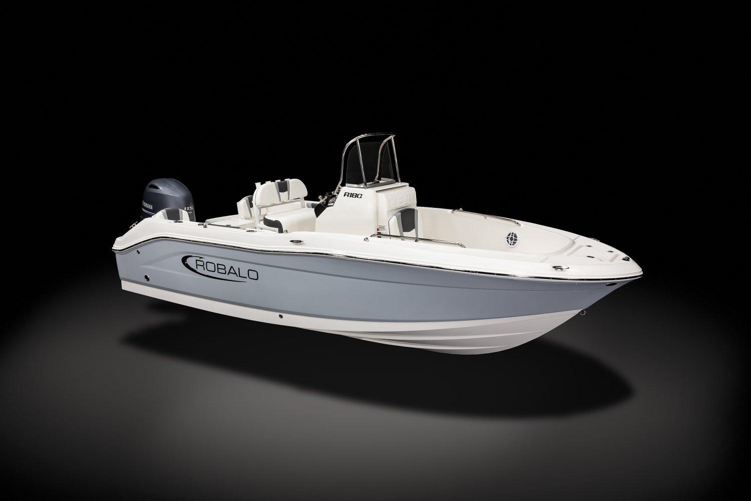 2026 Robalo R180 Center Console