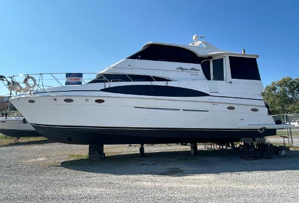 2000 Carver 506 Motor Yacht