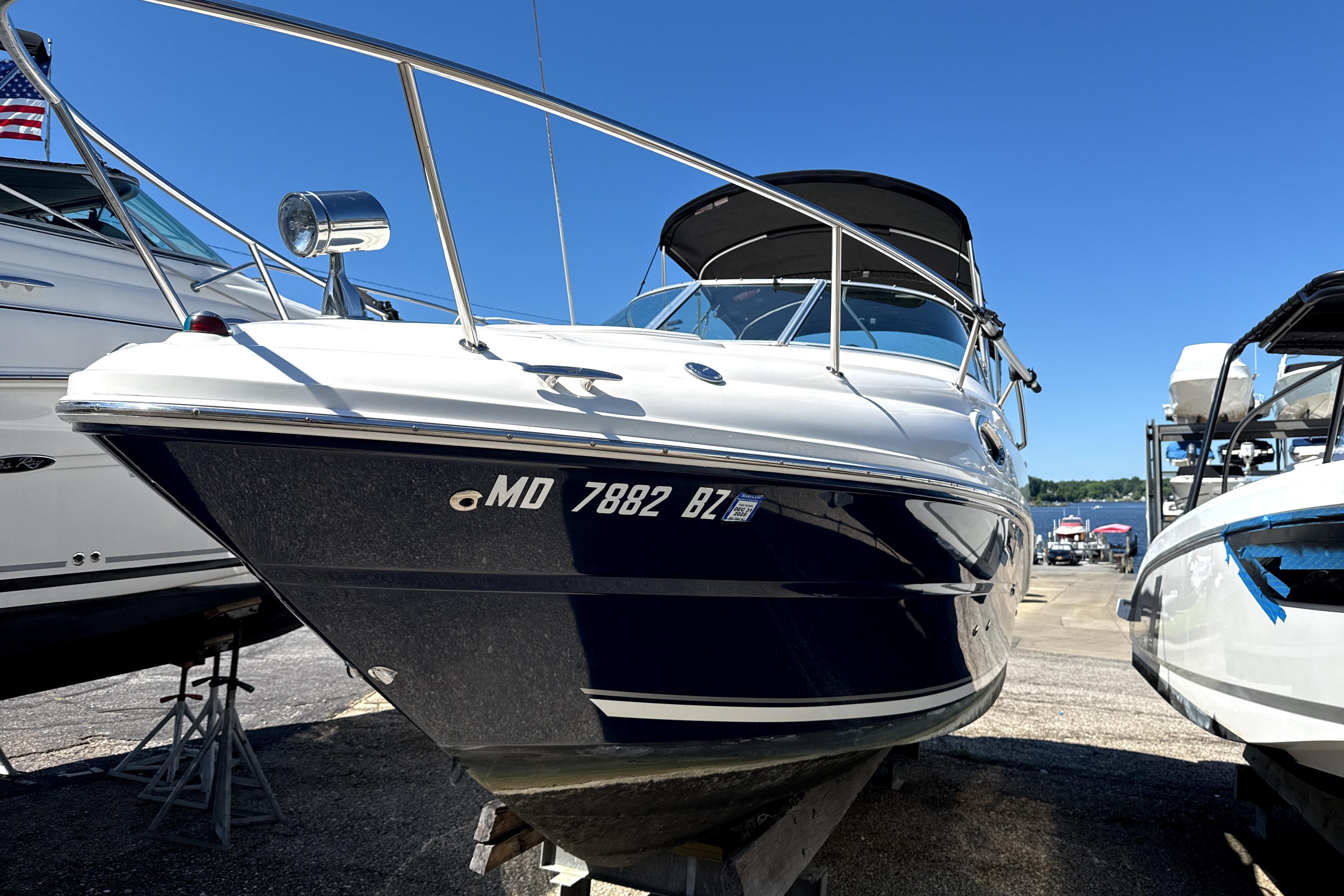 2009 Sea Ray 230 Sundancer