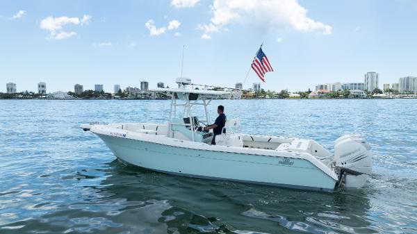 2000 Pursuit 2870 Center Console