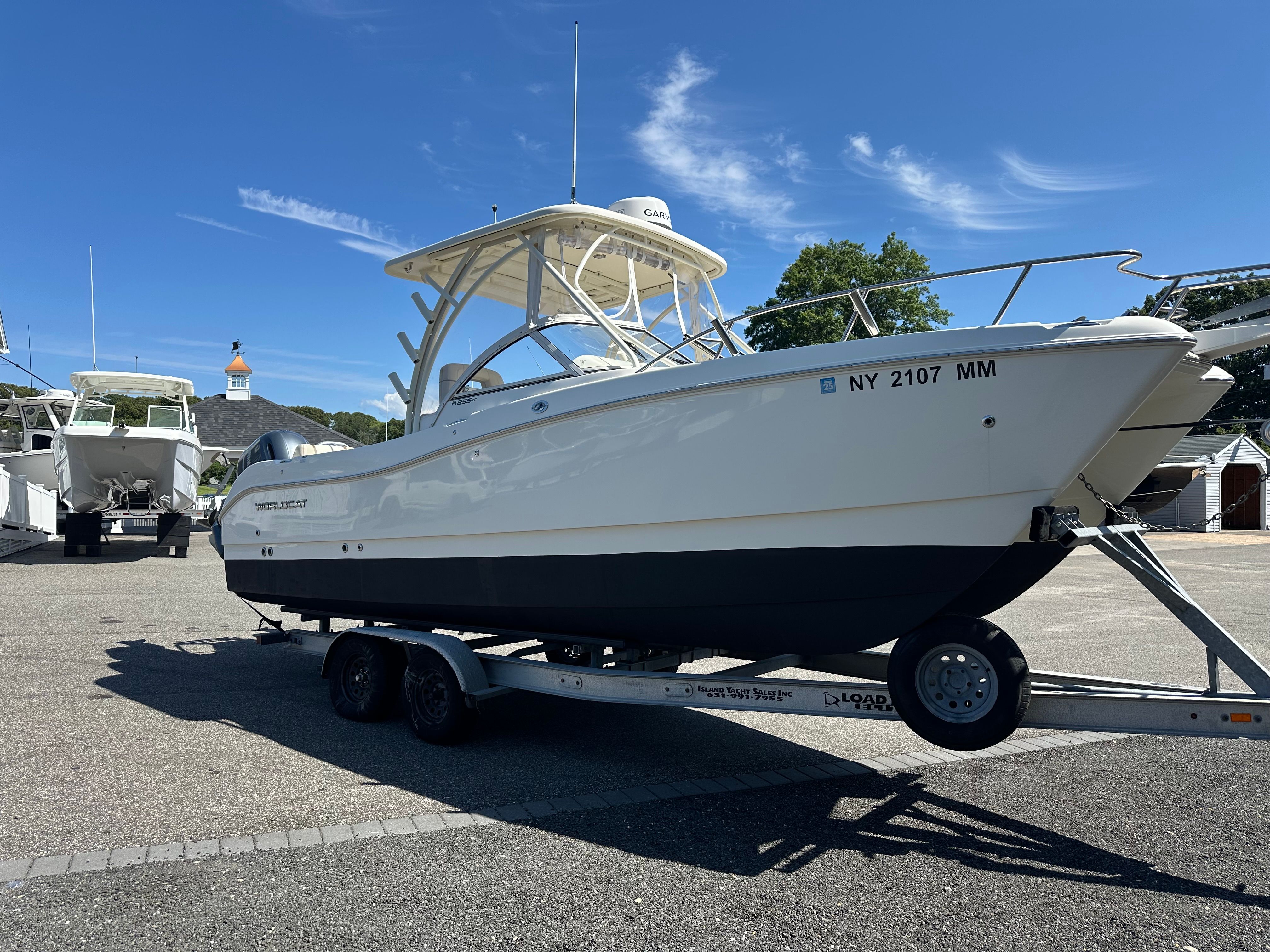 2016 World Cat 255DC