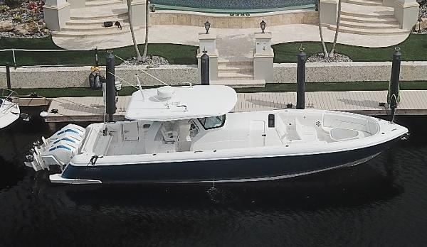 2022 Intrepid 407 Panacea