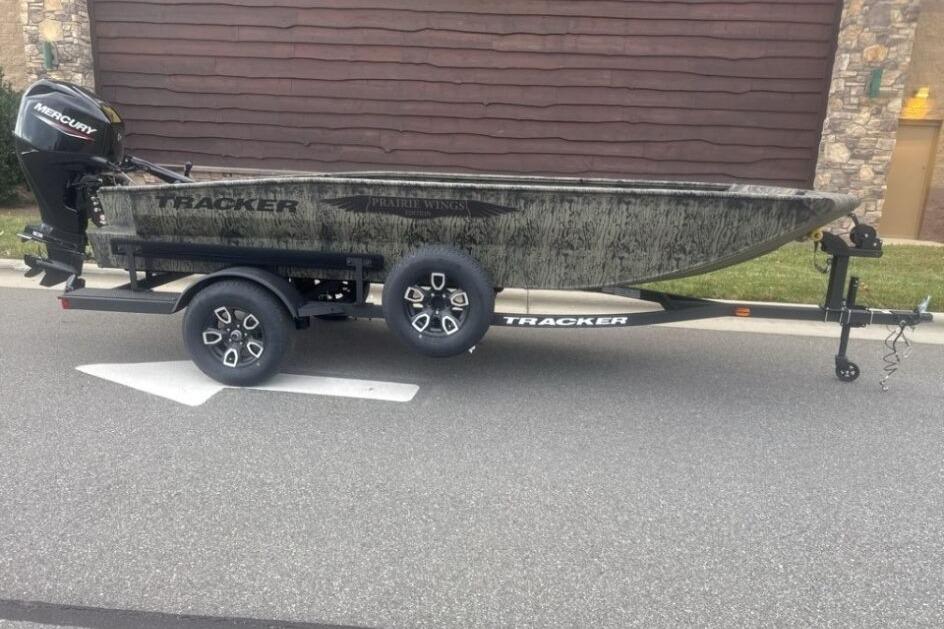 2026 Tracker Grizzly 1650 T Prairie Wings Edition