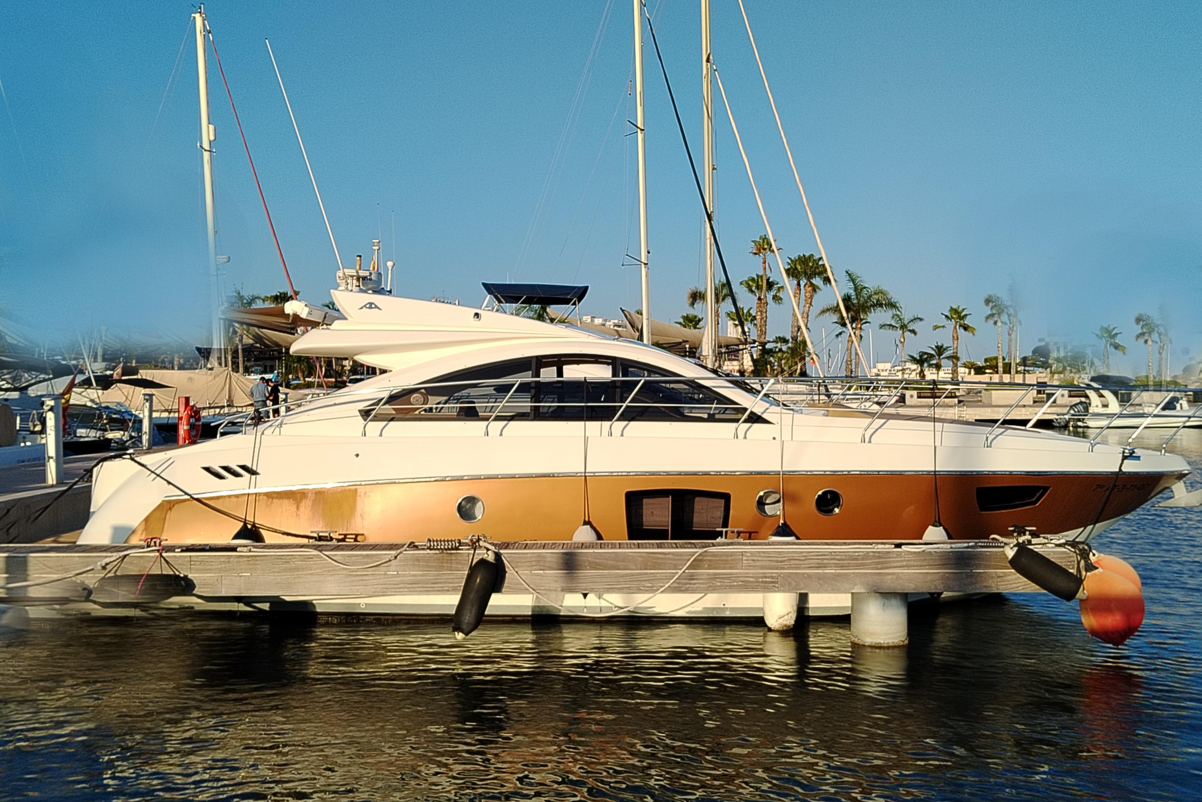 2006 Astondoa 43 Open