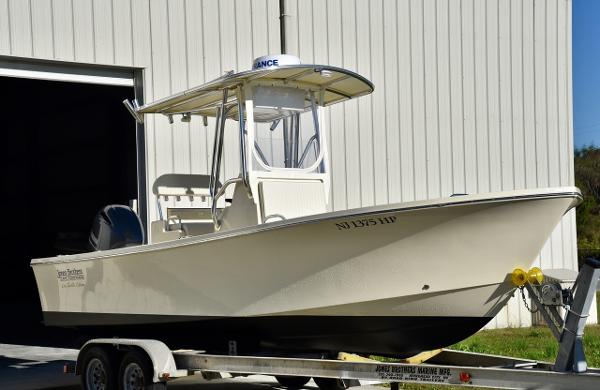2025 Jones Brothers Cape Fisherman 23
