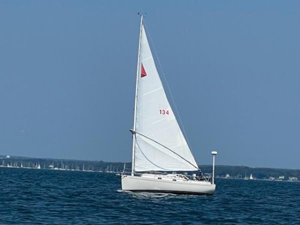 1984 Nonsuch 26