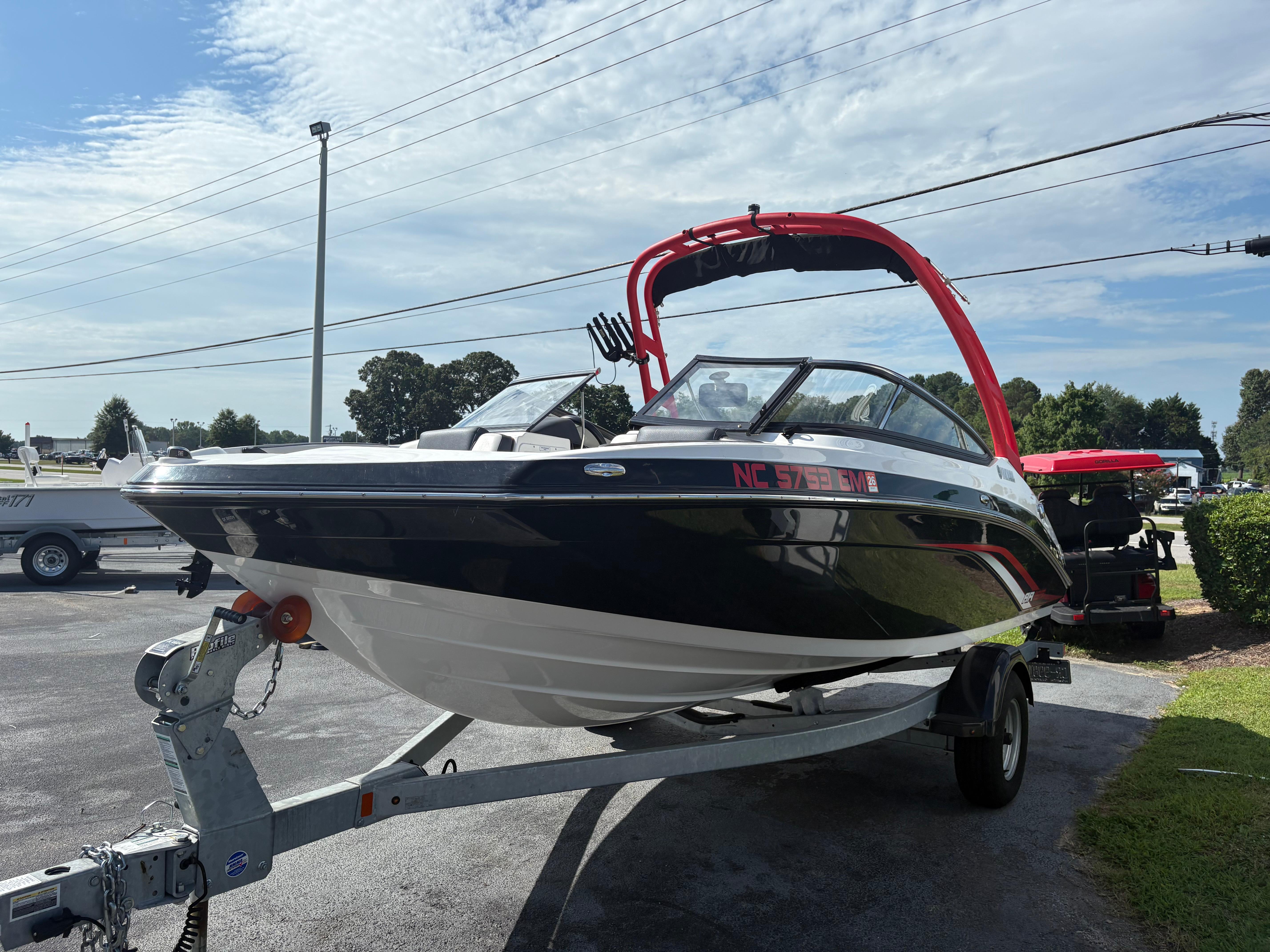 2019 Yamaha Boats AR195