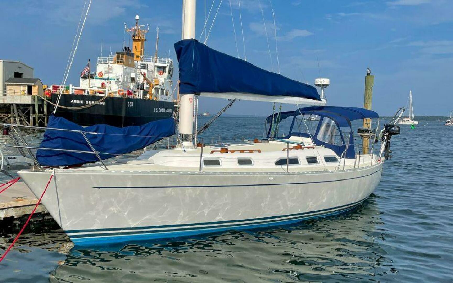 1987 Freedom 36 Sloop