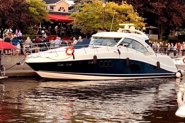 2011 Sea Ray 580 Sundancer