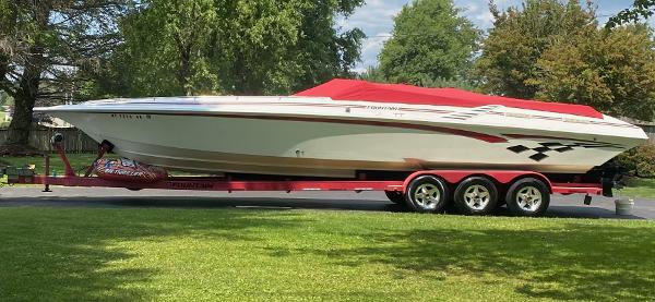 2001 Fountain Lightning Excecutioner 35