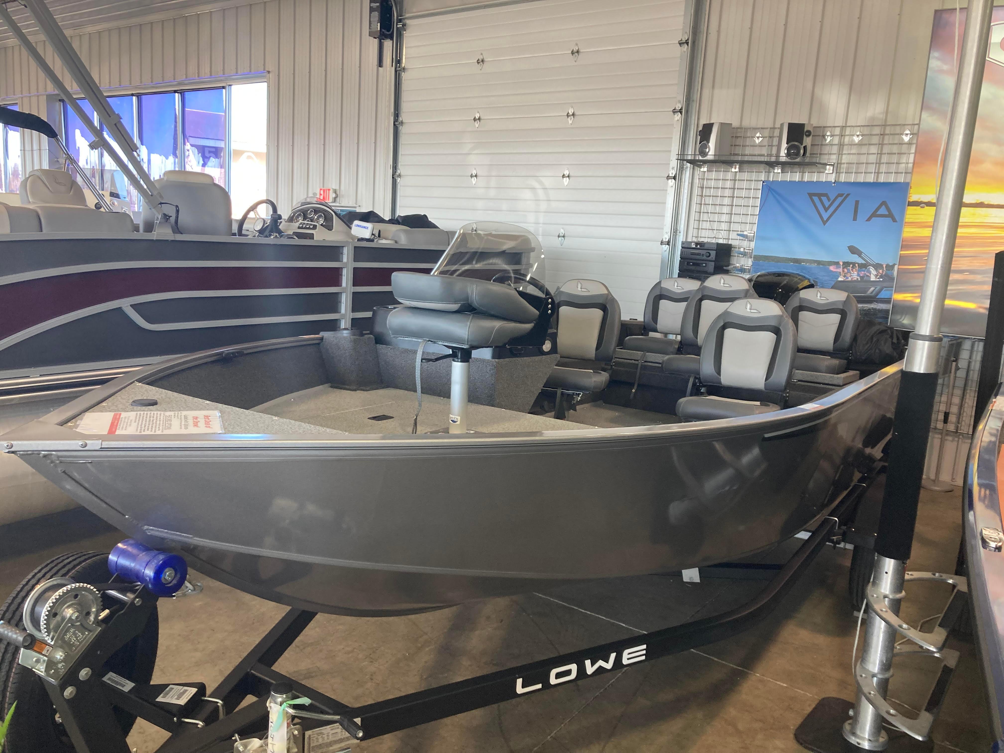 Lowe FM 1675 SC