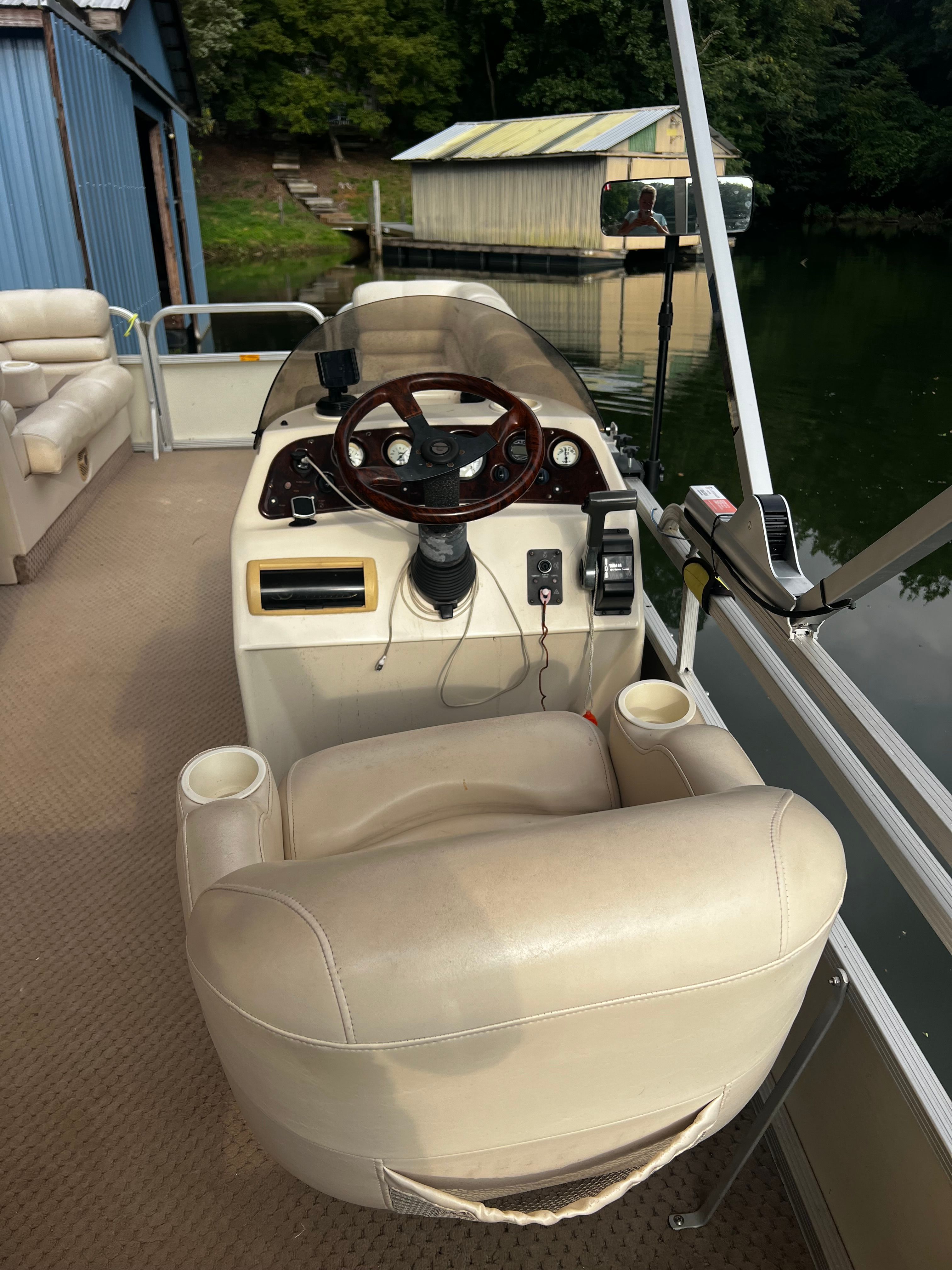 2003 Bennington 2050LX
