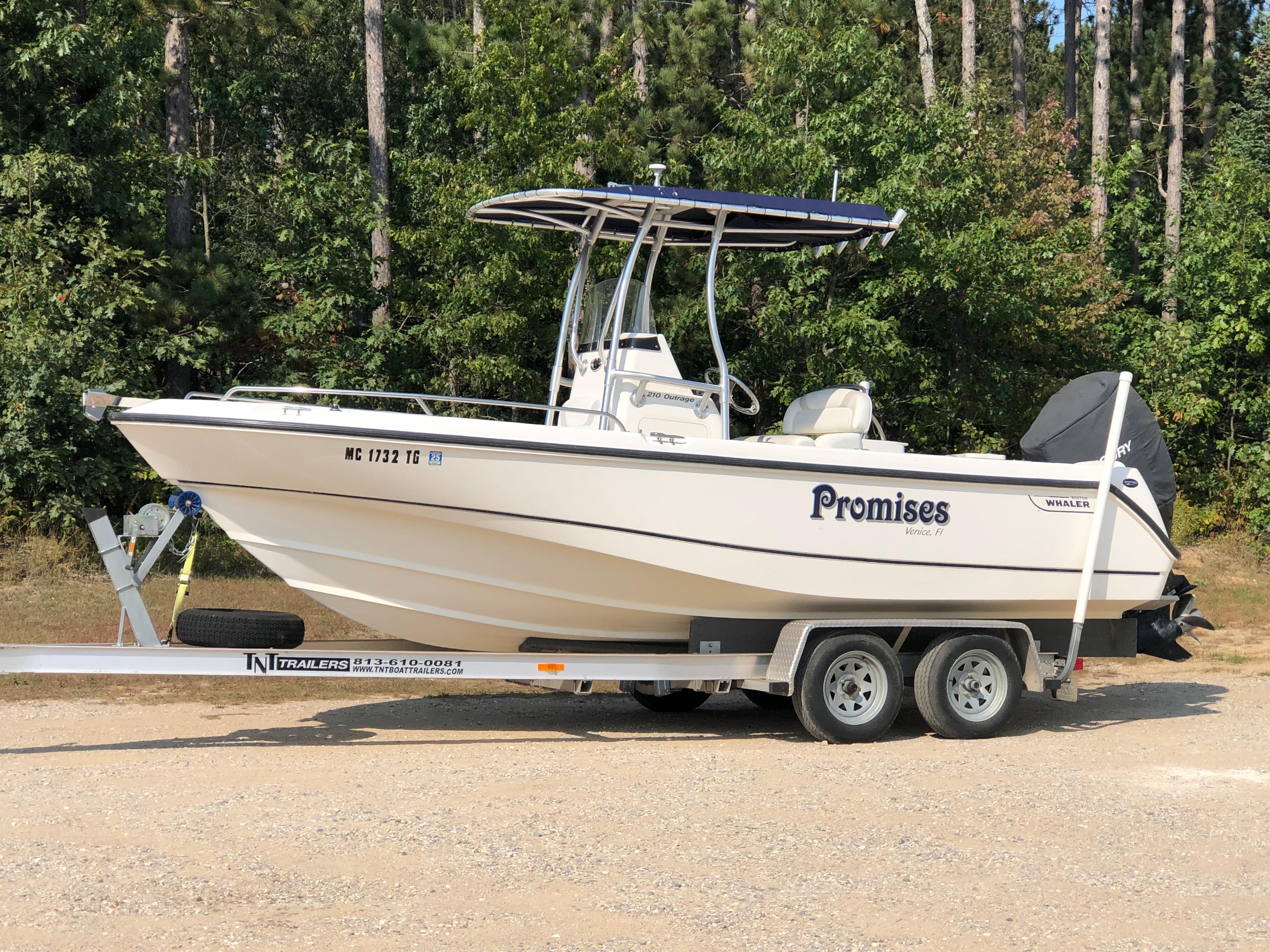 2006 Boston Whaler 210 Outrage