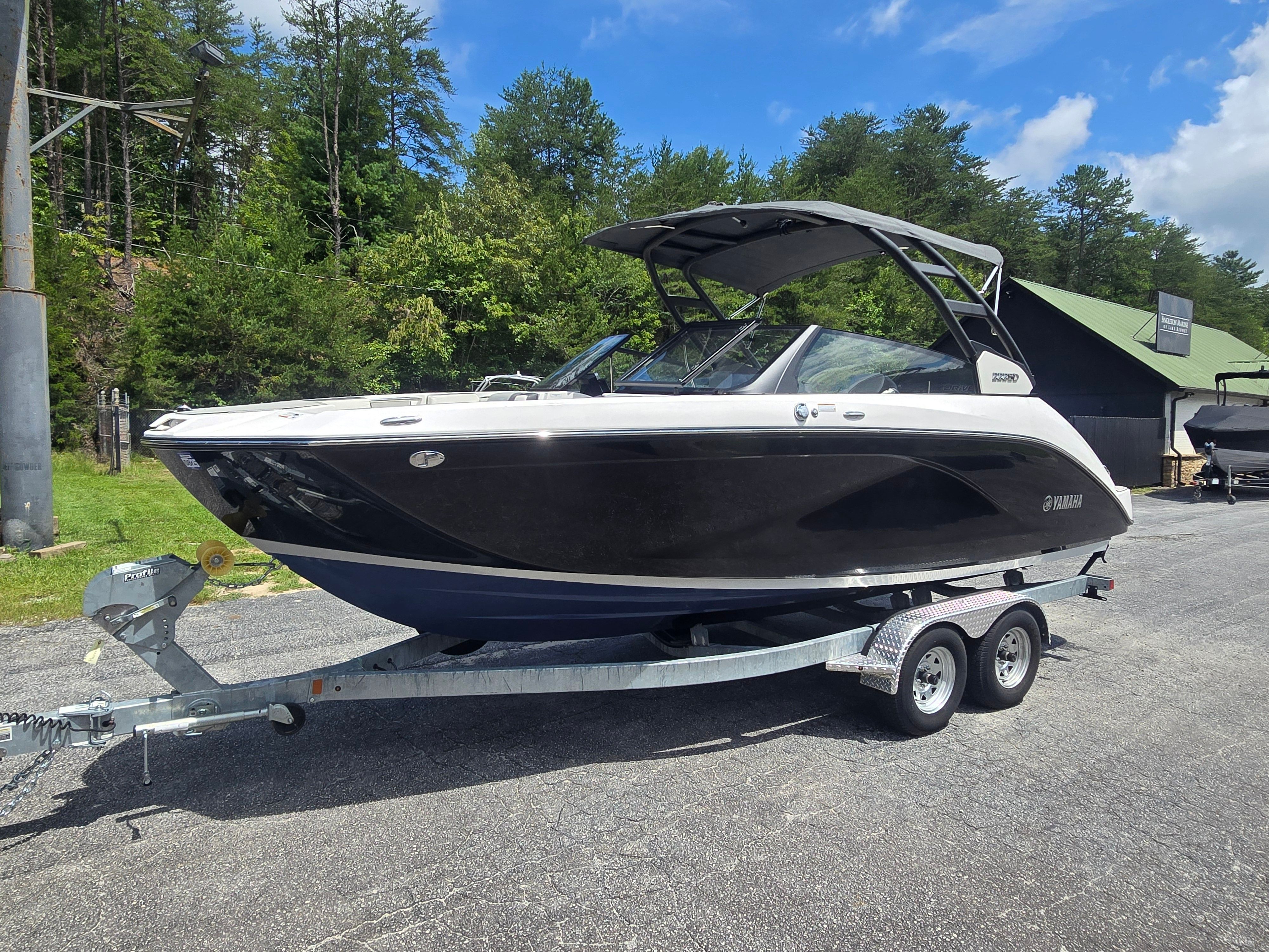 Yamaha Boats 222SD 2023 YAMAHA 222SD - Image 1